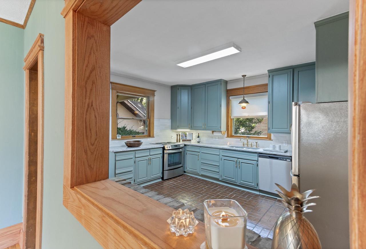 836 East Milwaukee Street