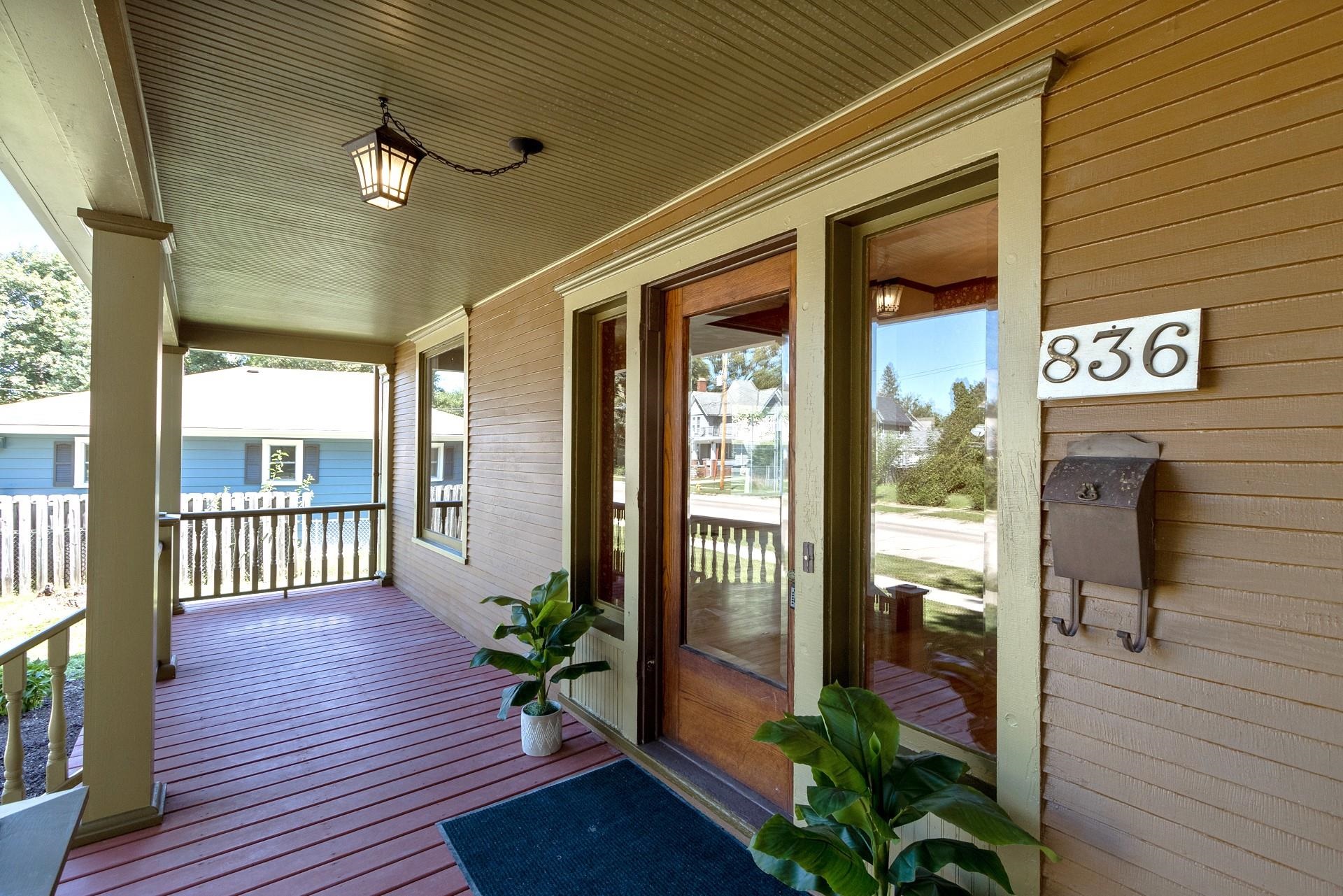 836 E Milwaukee Street