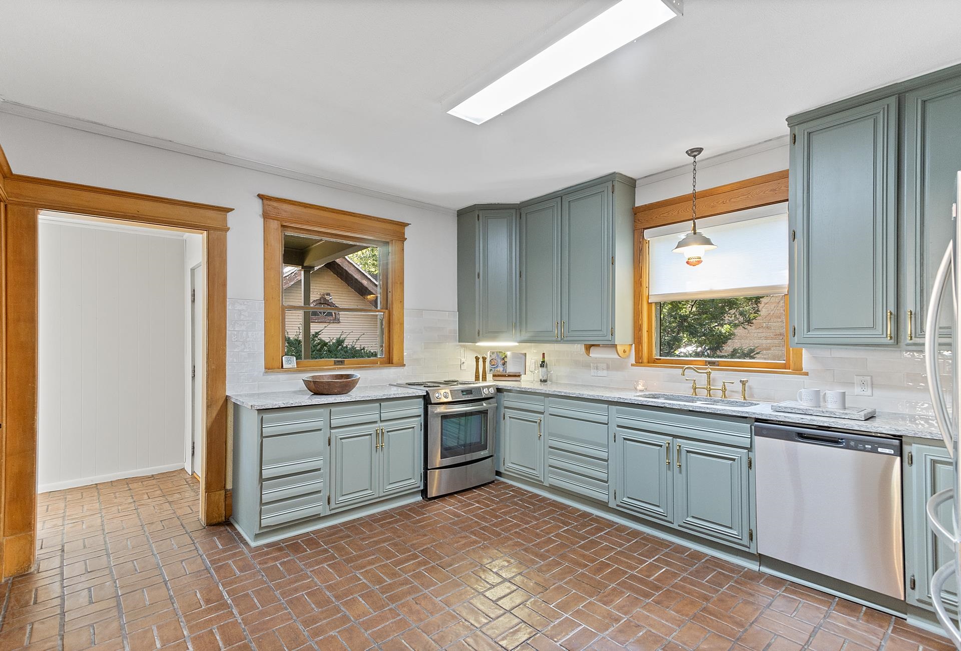 836 E Milwaukee Street