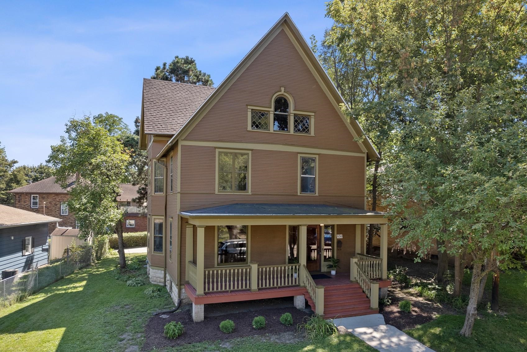 836 E Milwaukee Street