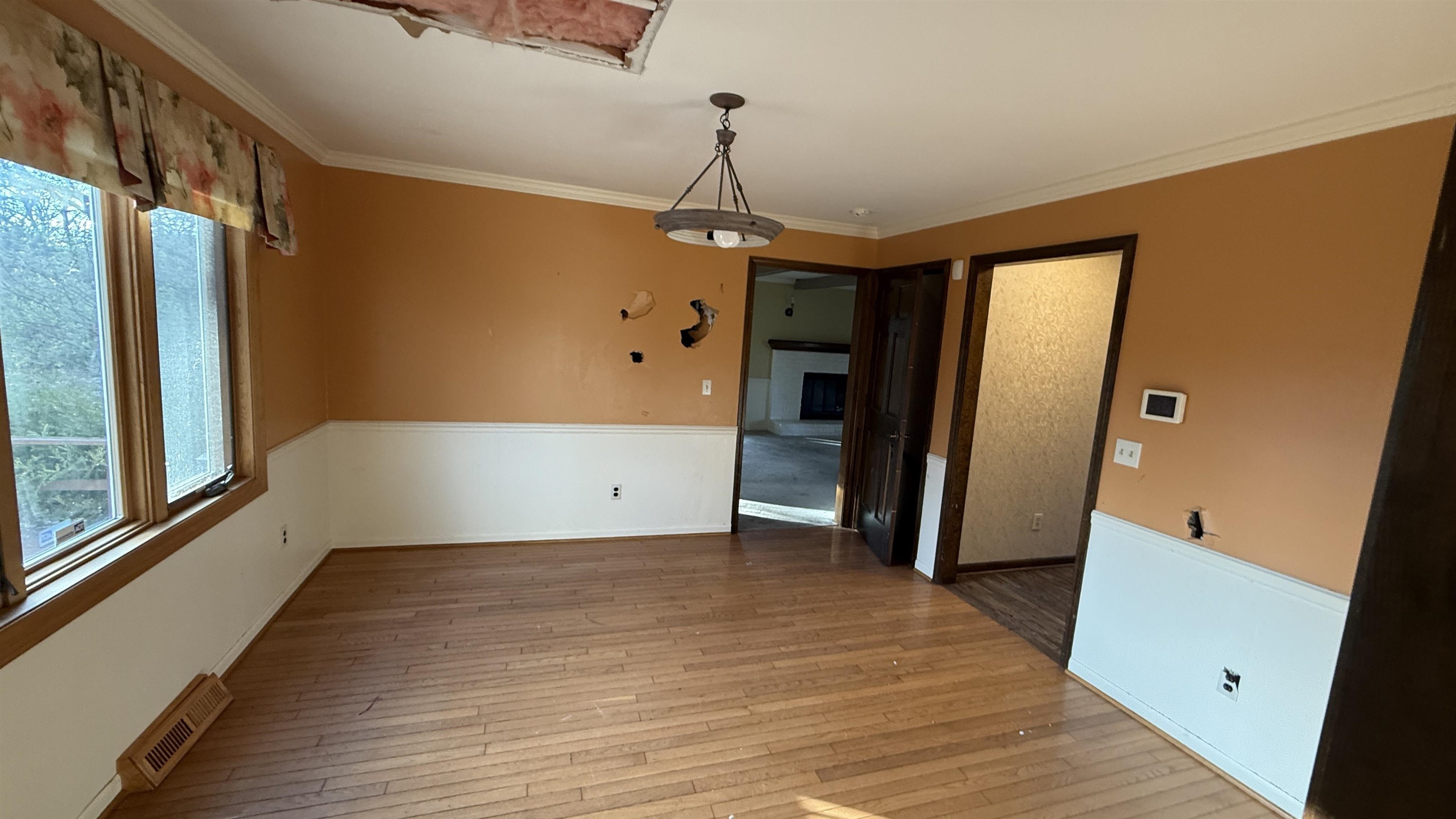 2403 W Hickory Court