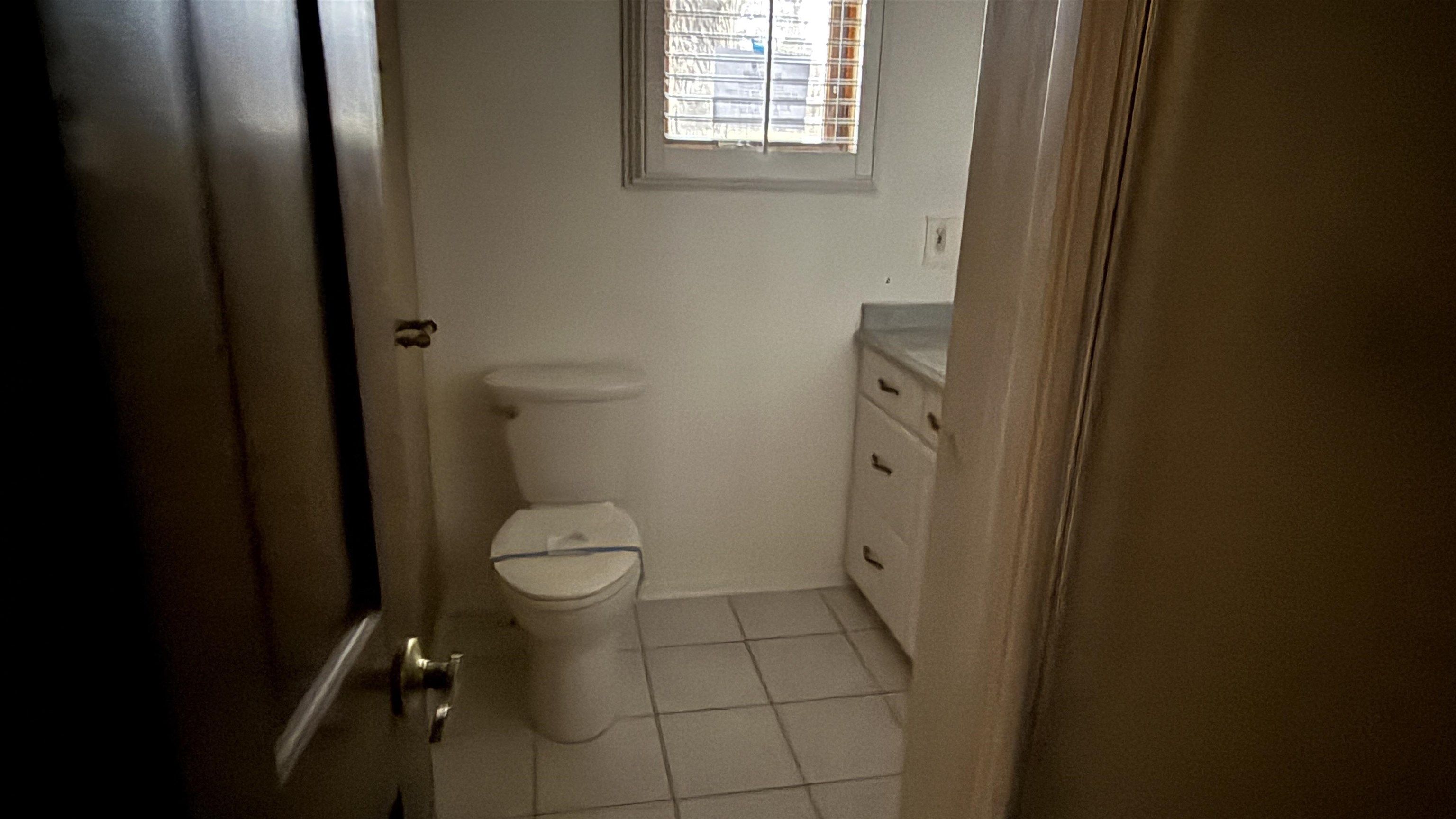 2403 W Hickory Court