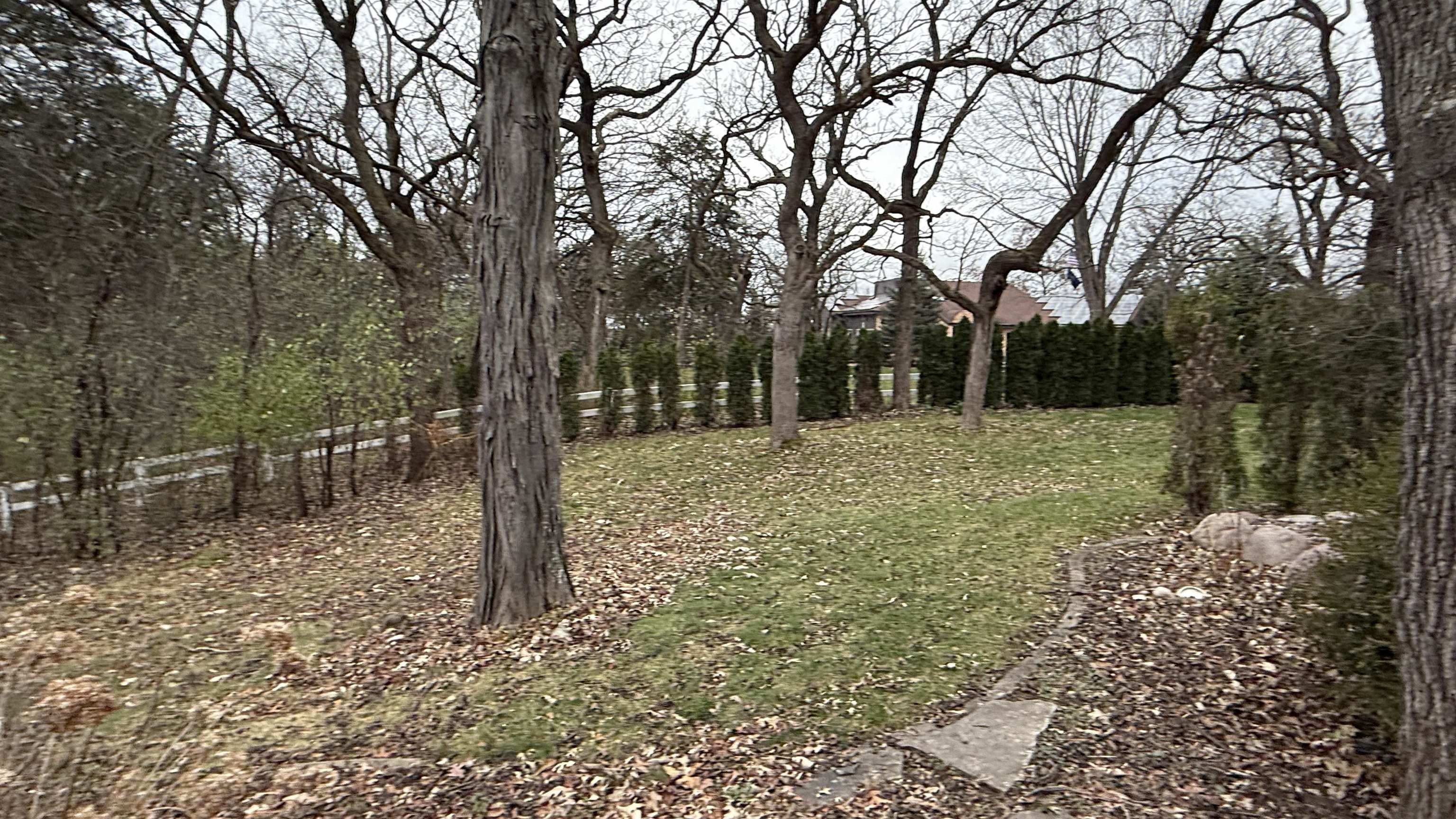 2403 W Hickory Court