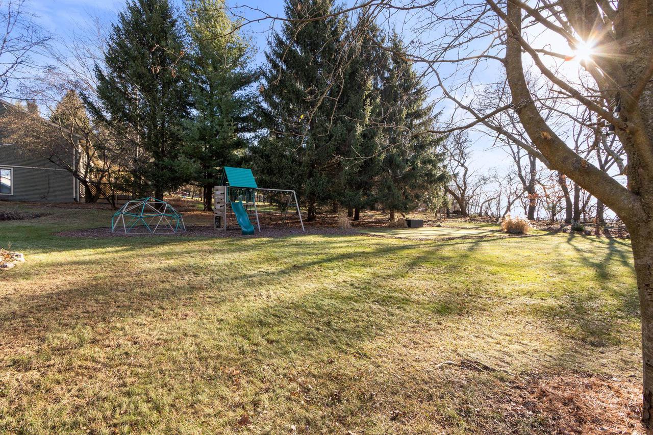 1706 East Breckenridge Lane