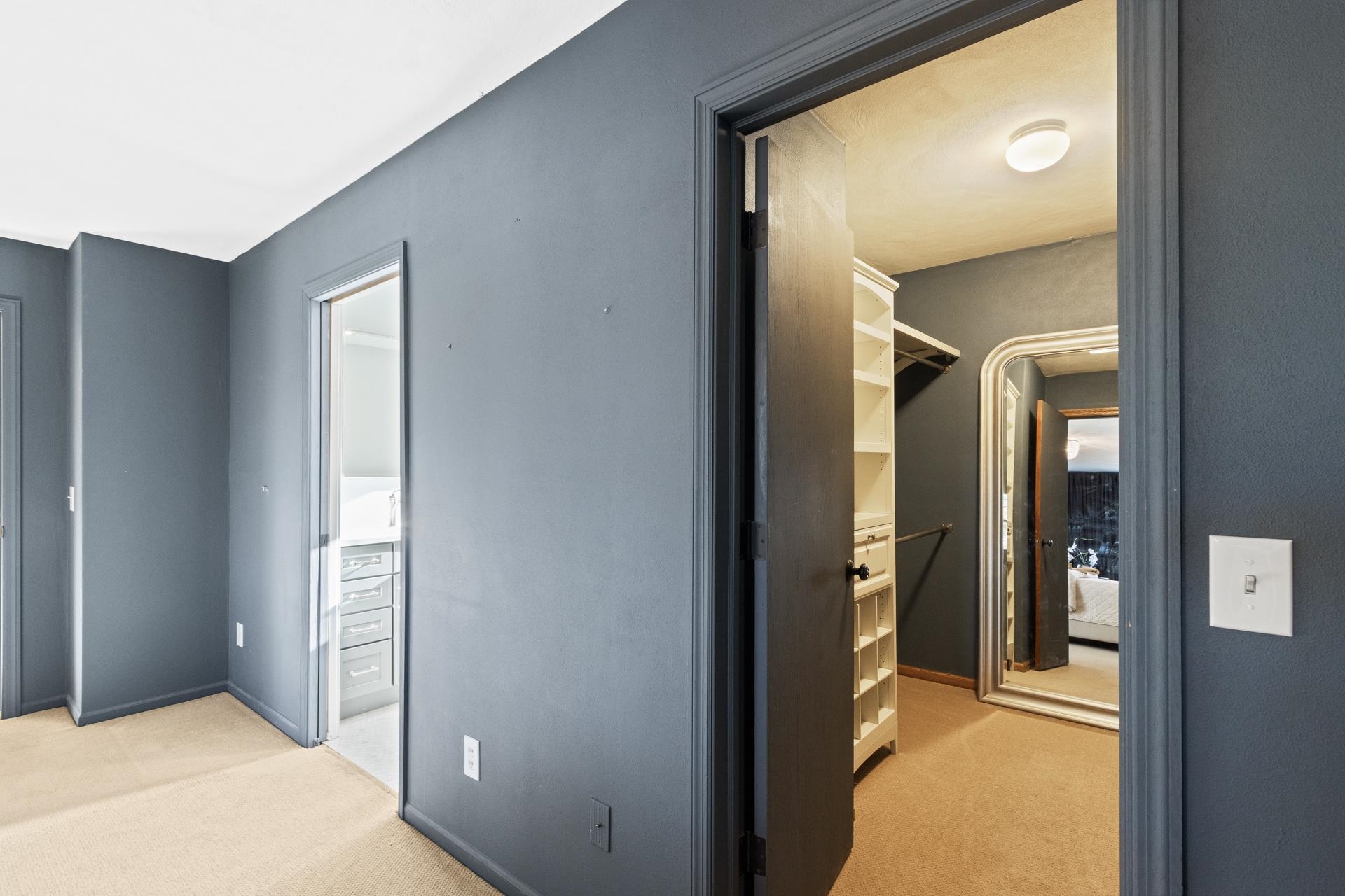 1706 E Breckenridge Lane