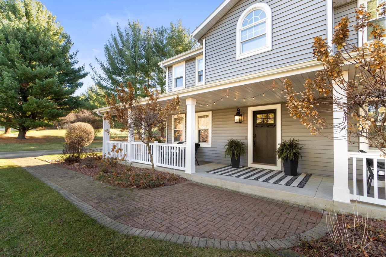 1706 East Breckenridge Lane