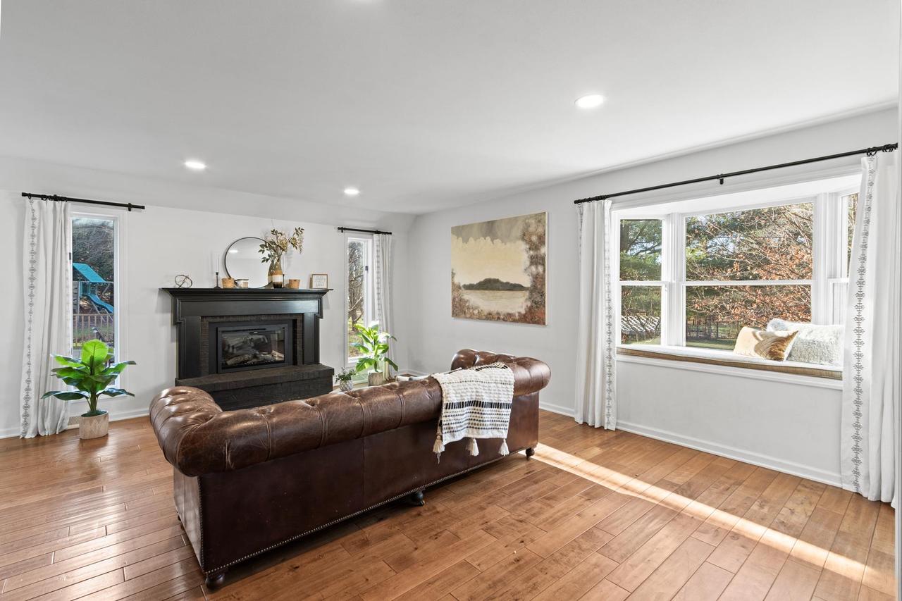 1706 East Breckenridge Lane