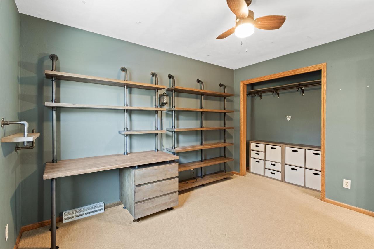 1706 East Breckenridge Lane