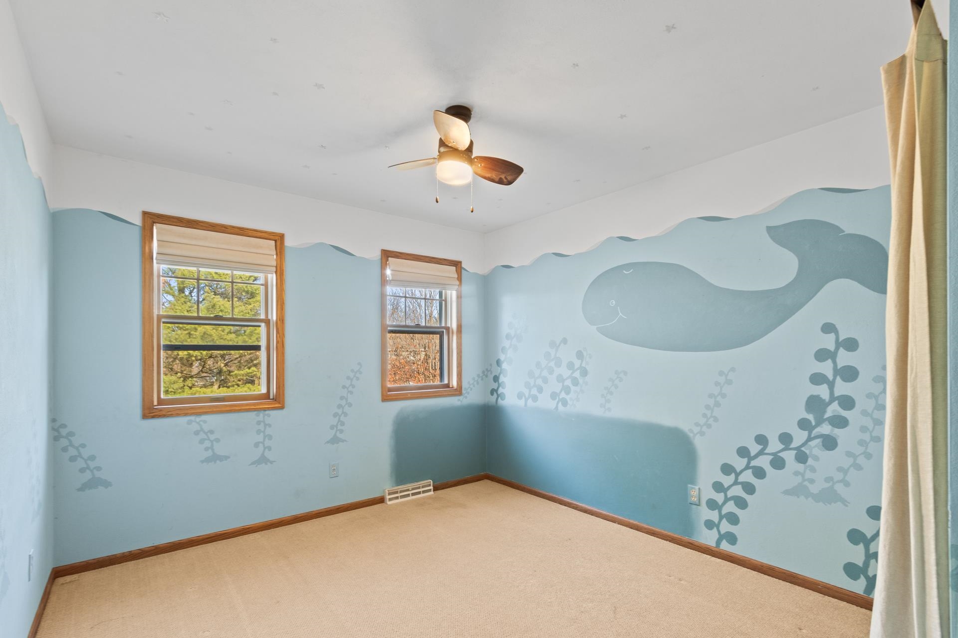 1706 E Breckenridge Lane