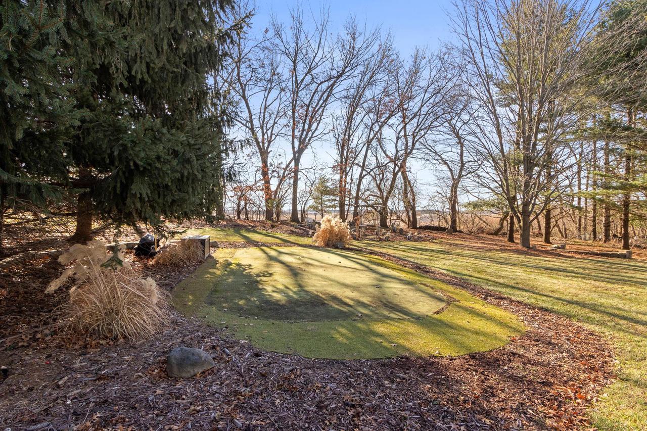 1706 East Breckenridge Lane