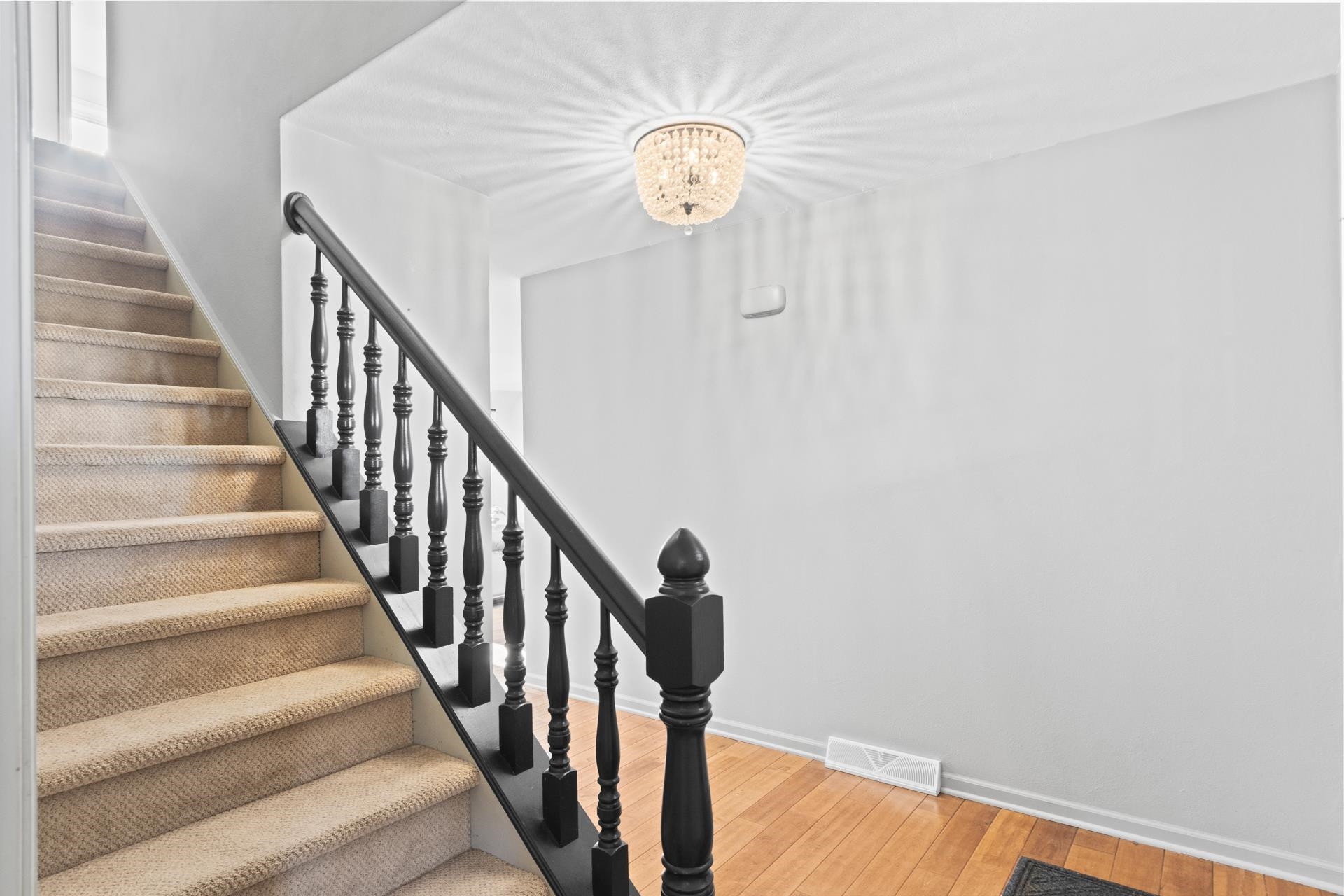 1706 E Breckenridge Lane