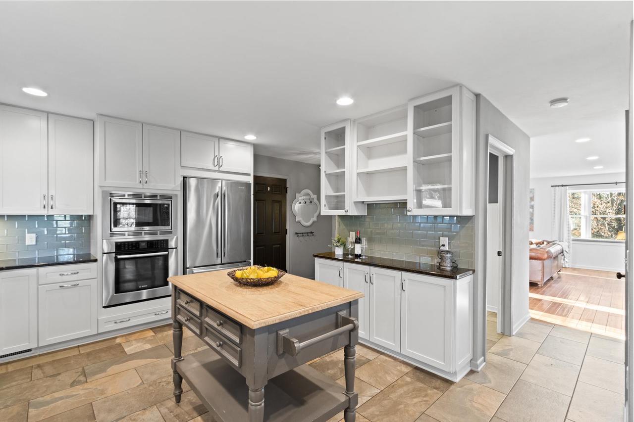 1706 East Breckenridge Lane