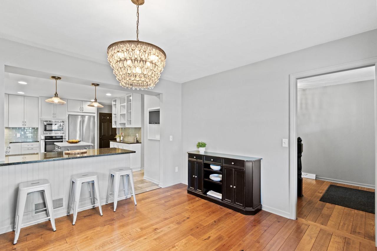 1706 East Breckenridge Lane