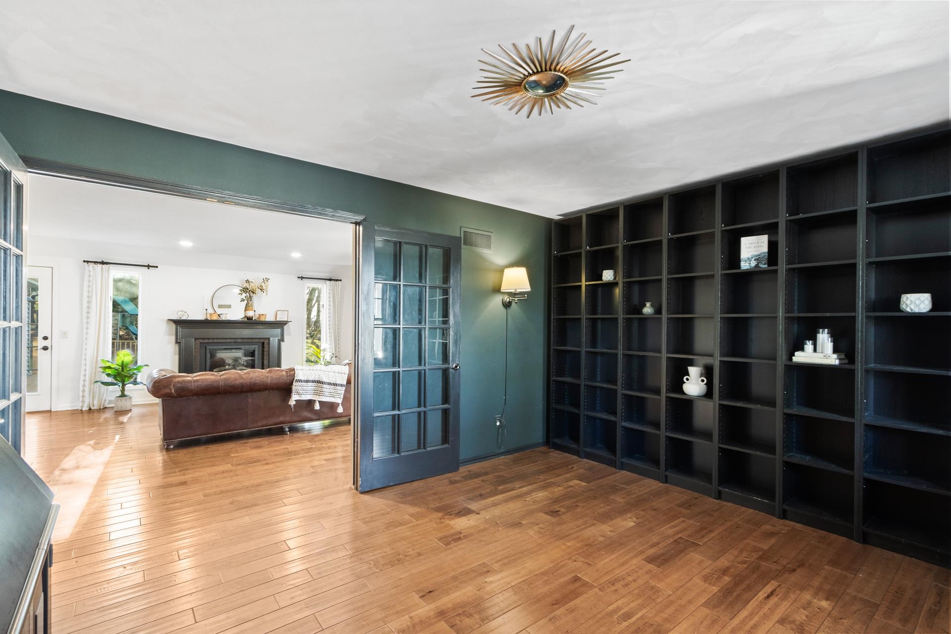 1706 E Breckenridge Lane