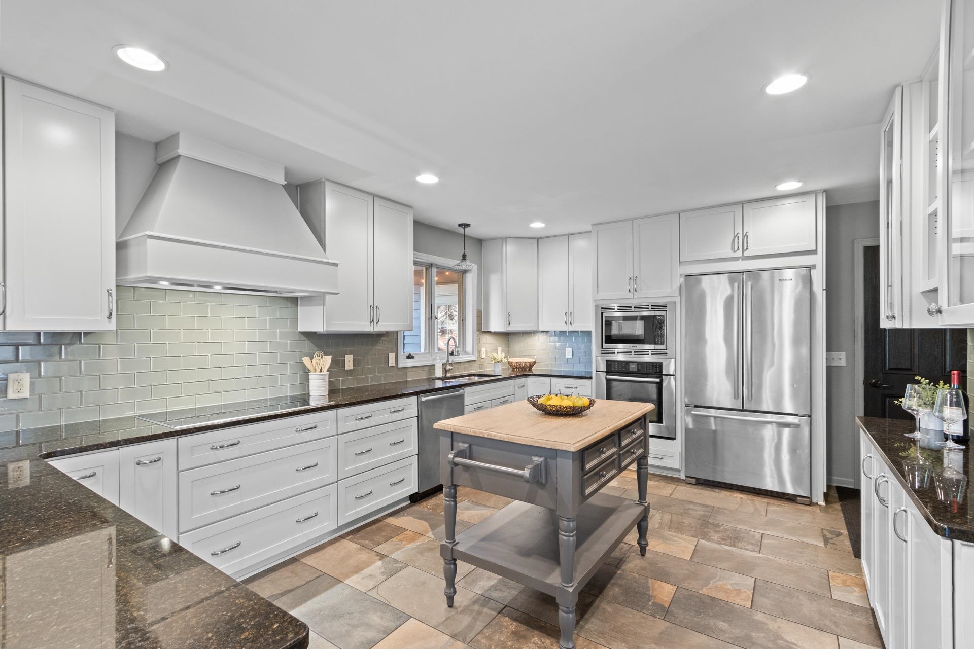 1706 E Breckenridge Lane