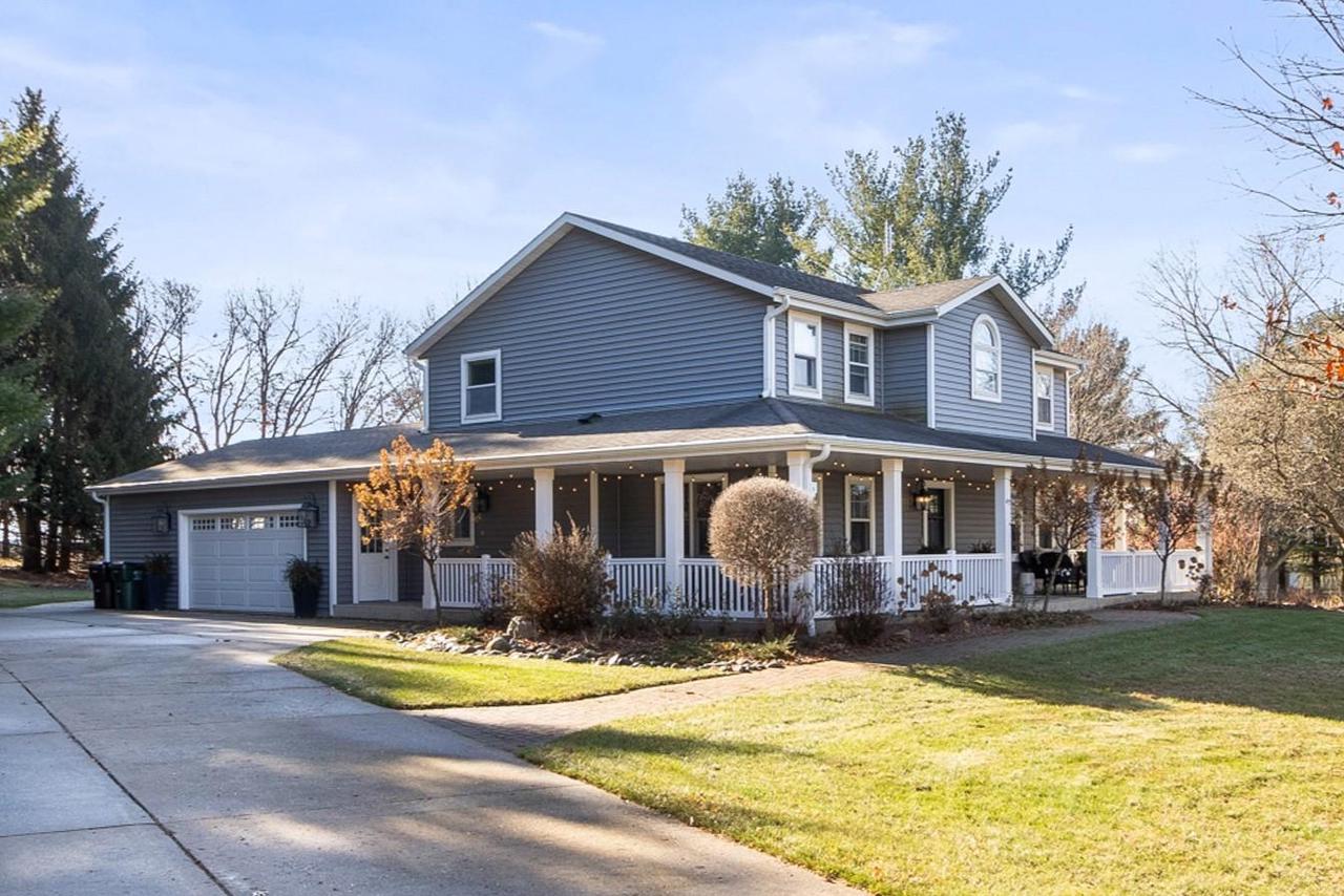 1706 East Breckenridge Lane