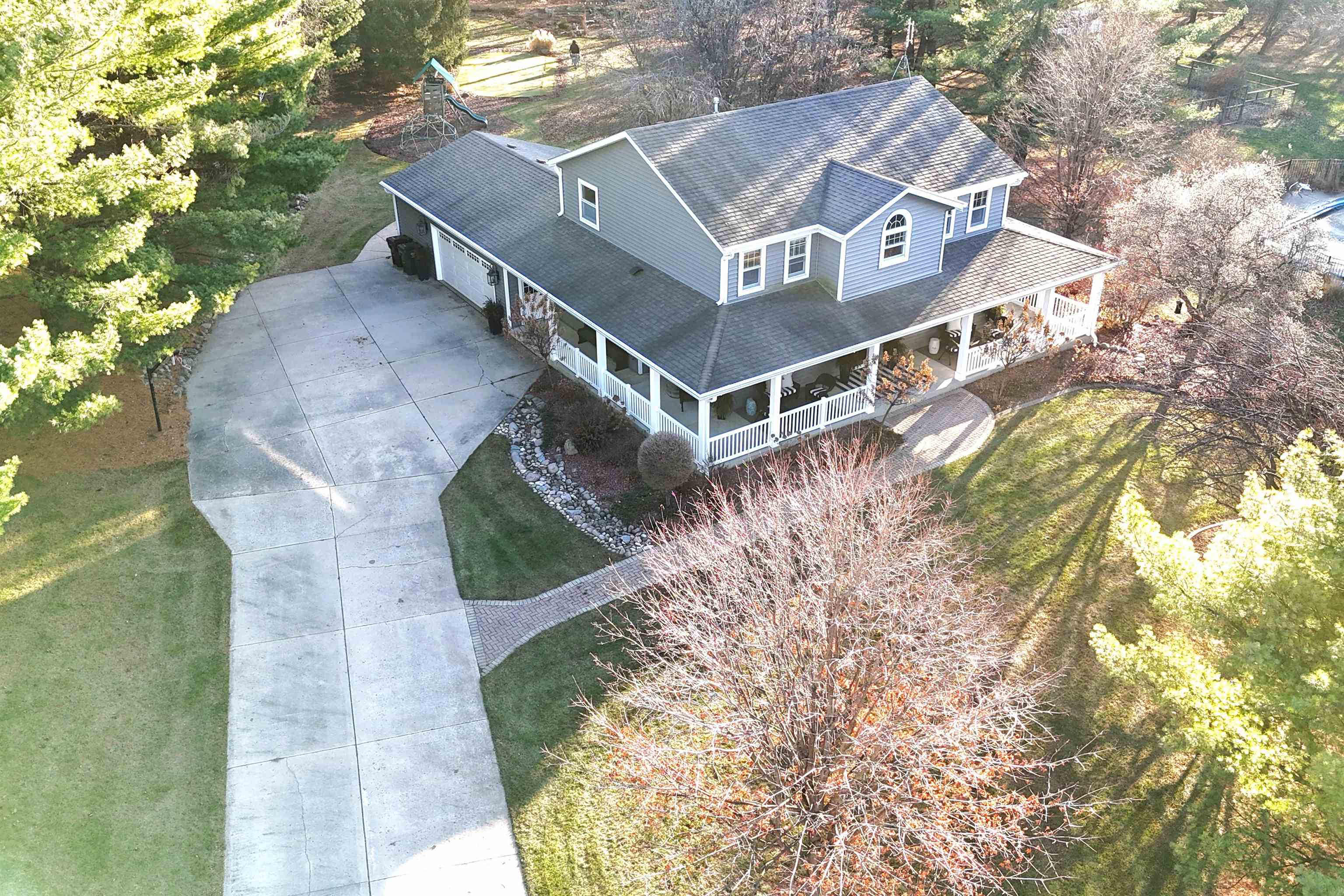 1706 E Breckenridge Lane