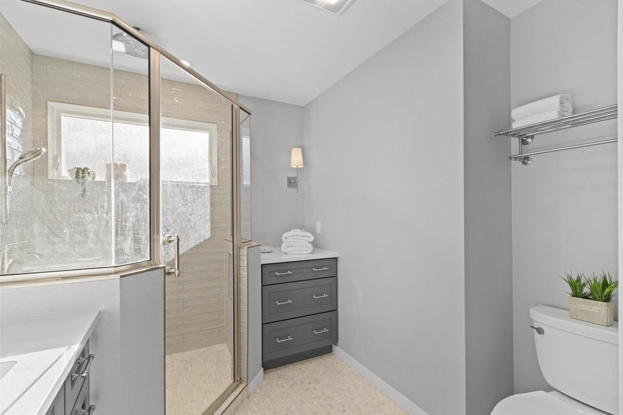 1706 East Breckenridge Lane