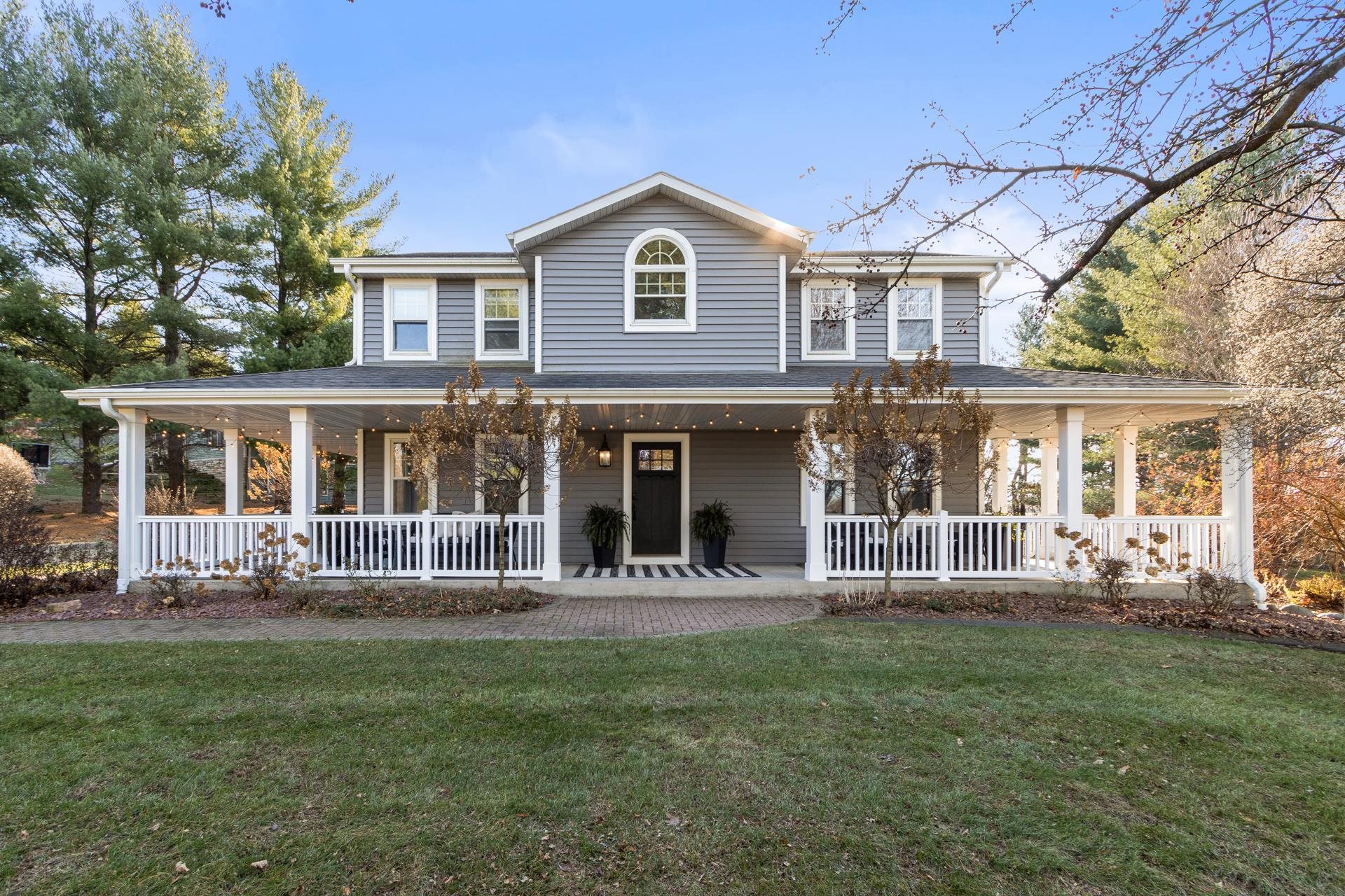 1706 E Breckenridge Lane