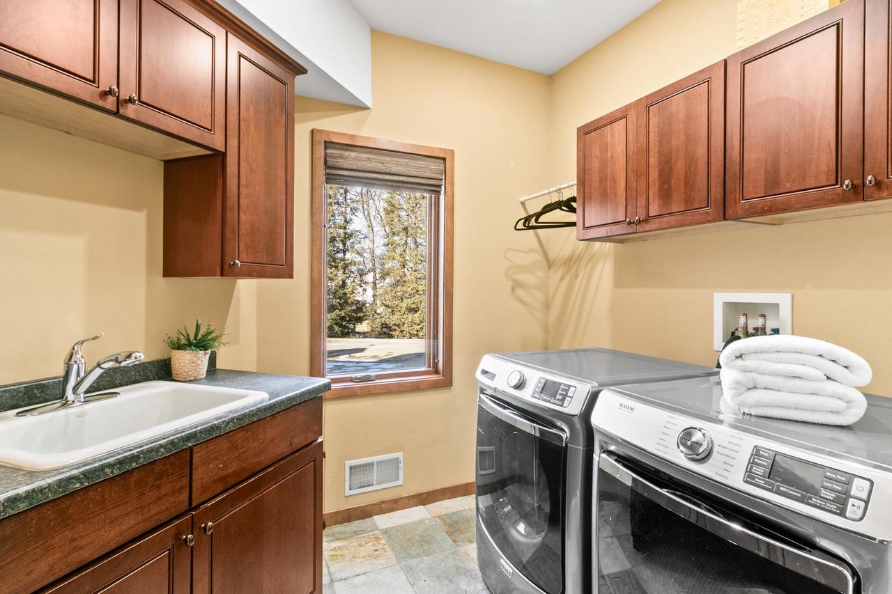 255 Indian Mound Parkway