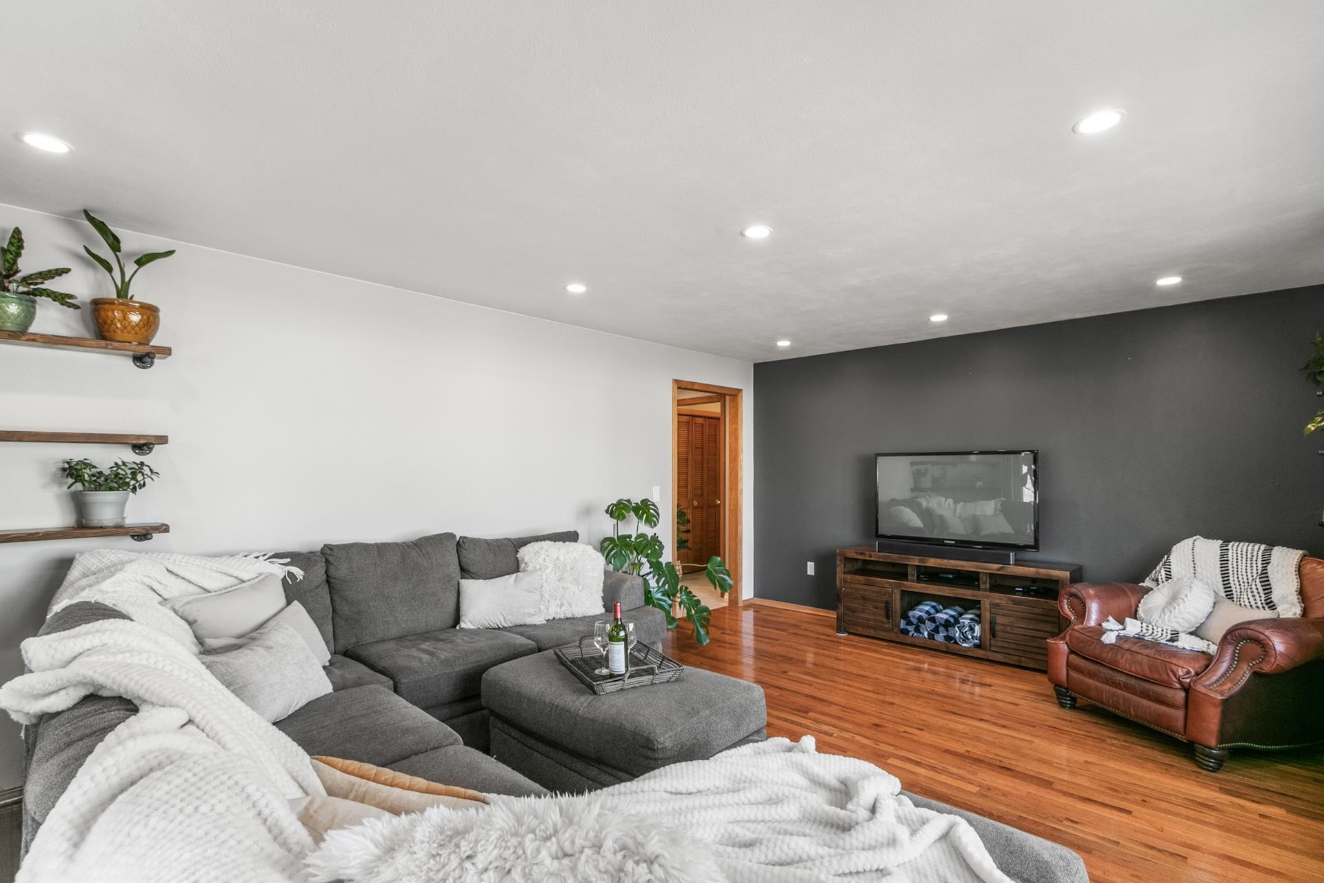 2108 Lombard Avenue