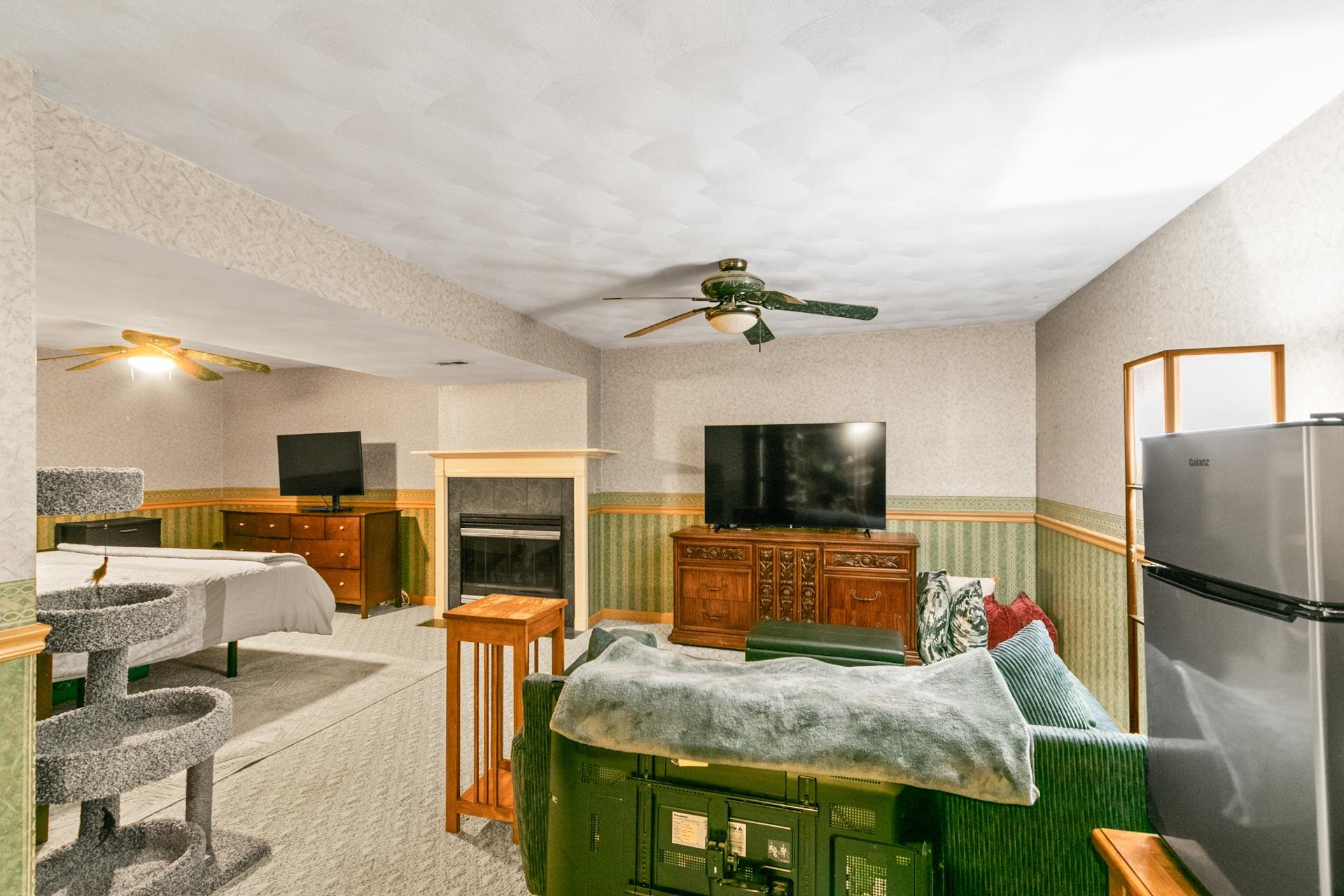2304 Garden Drive
