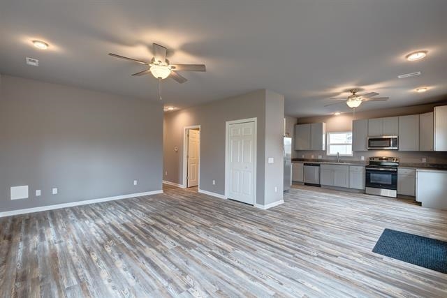 3426 Bond Place