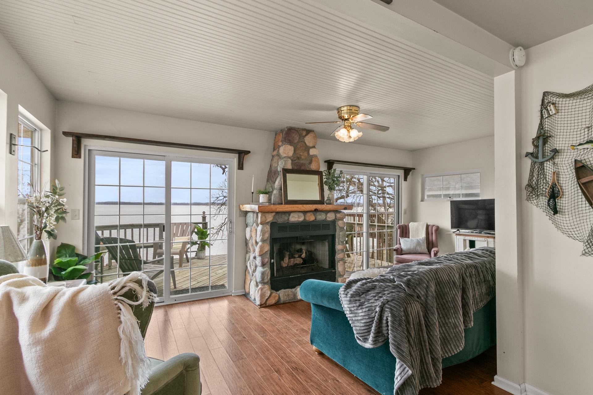 11642 N Lakeview Drive