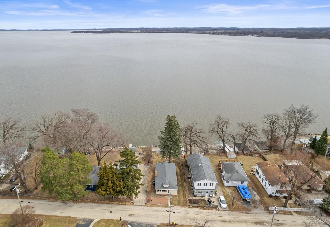 11642 North Lakeview Drive