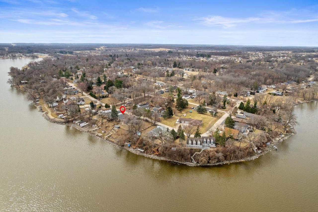 11642 North Lakeview Drive