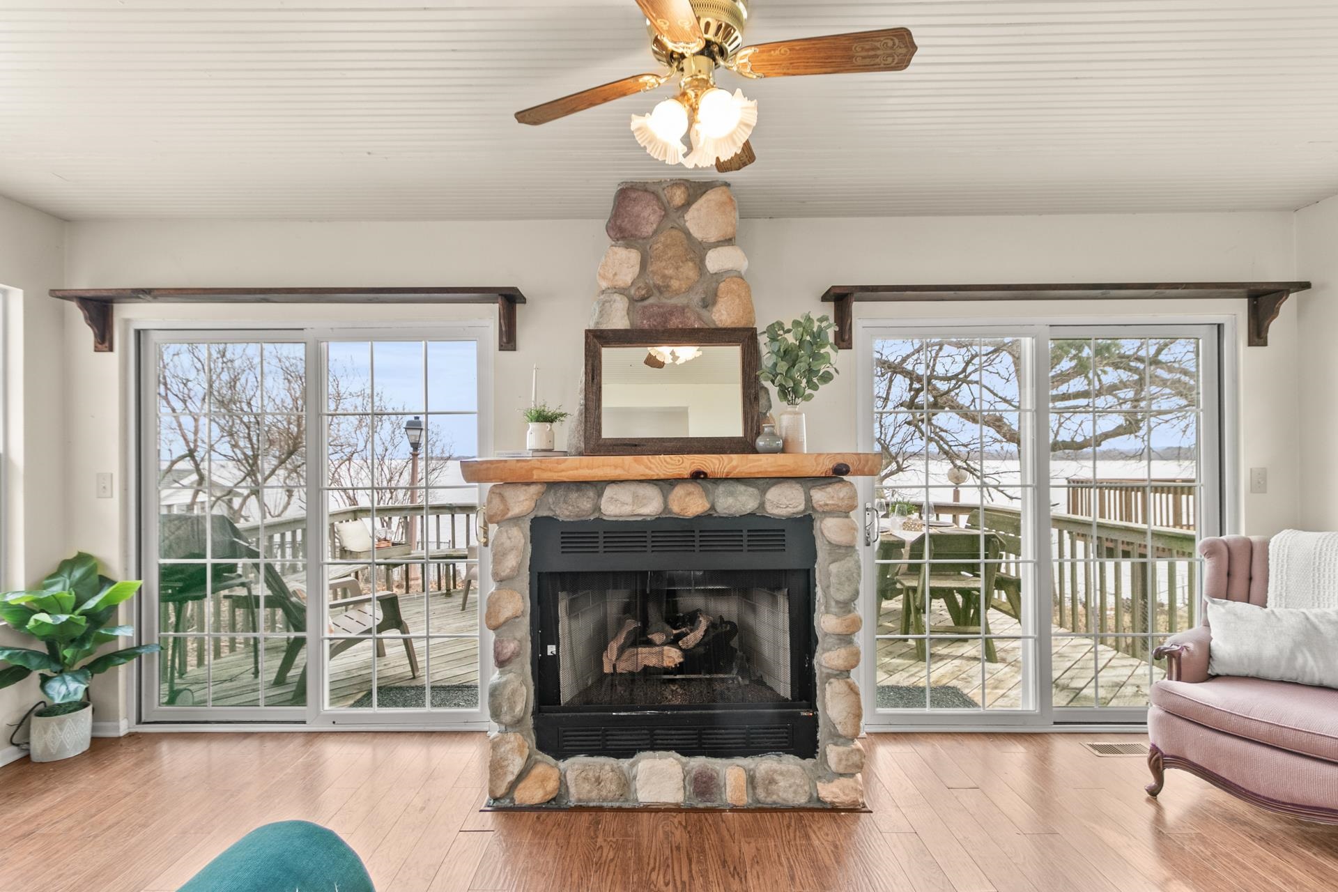 11642 N Lakeview Drive