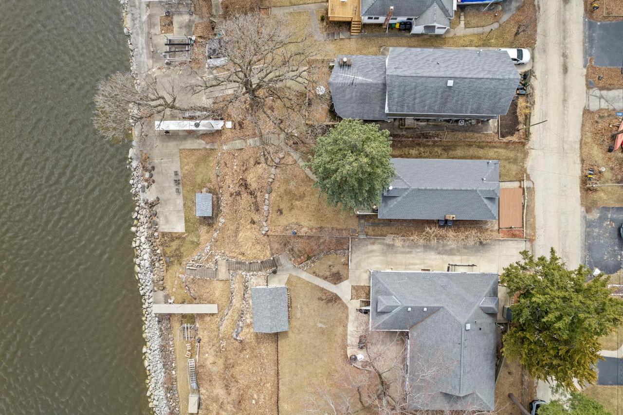 11642 North Lakeview Drive