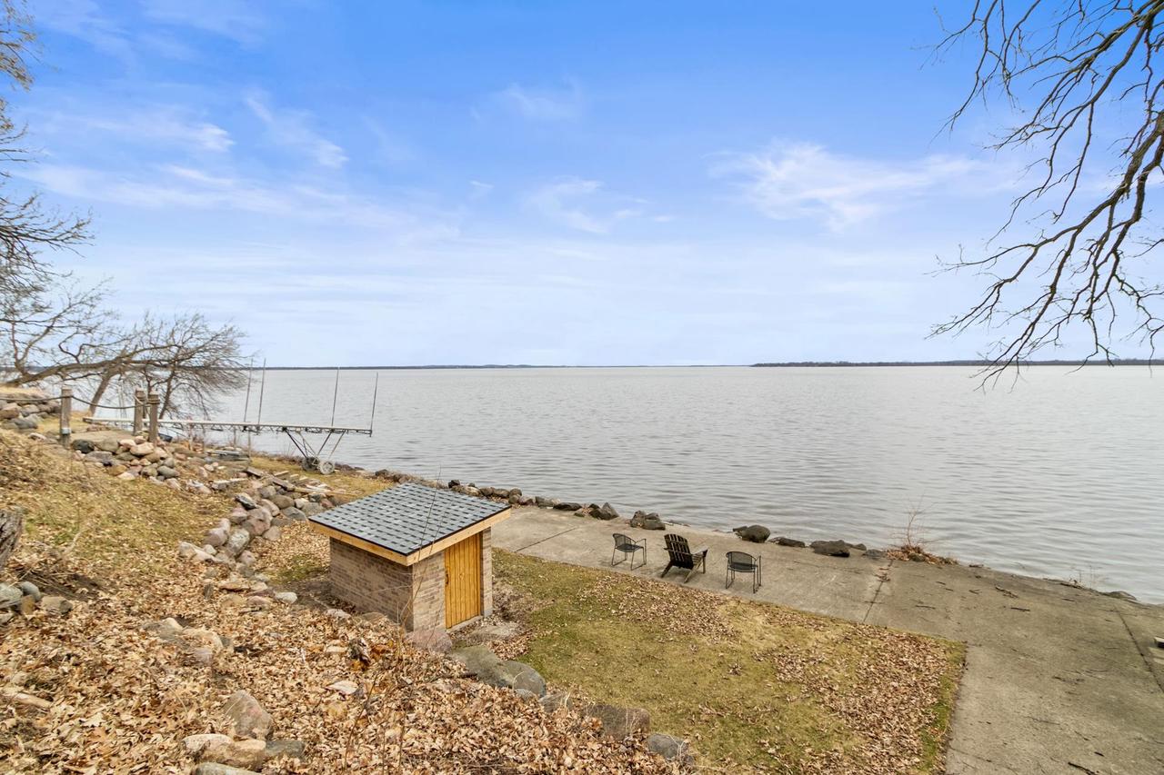 11642 North Lakeview Drive