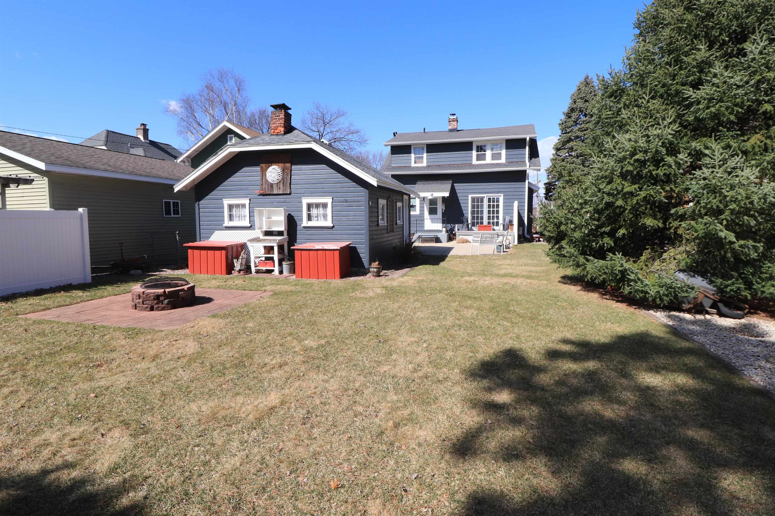 1332 Ruger Avenue