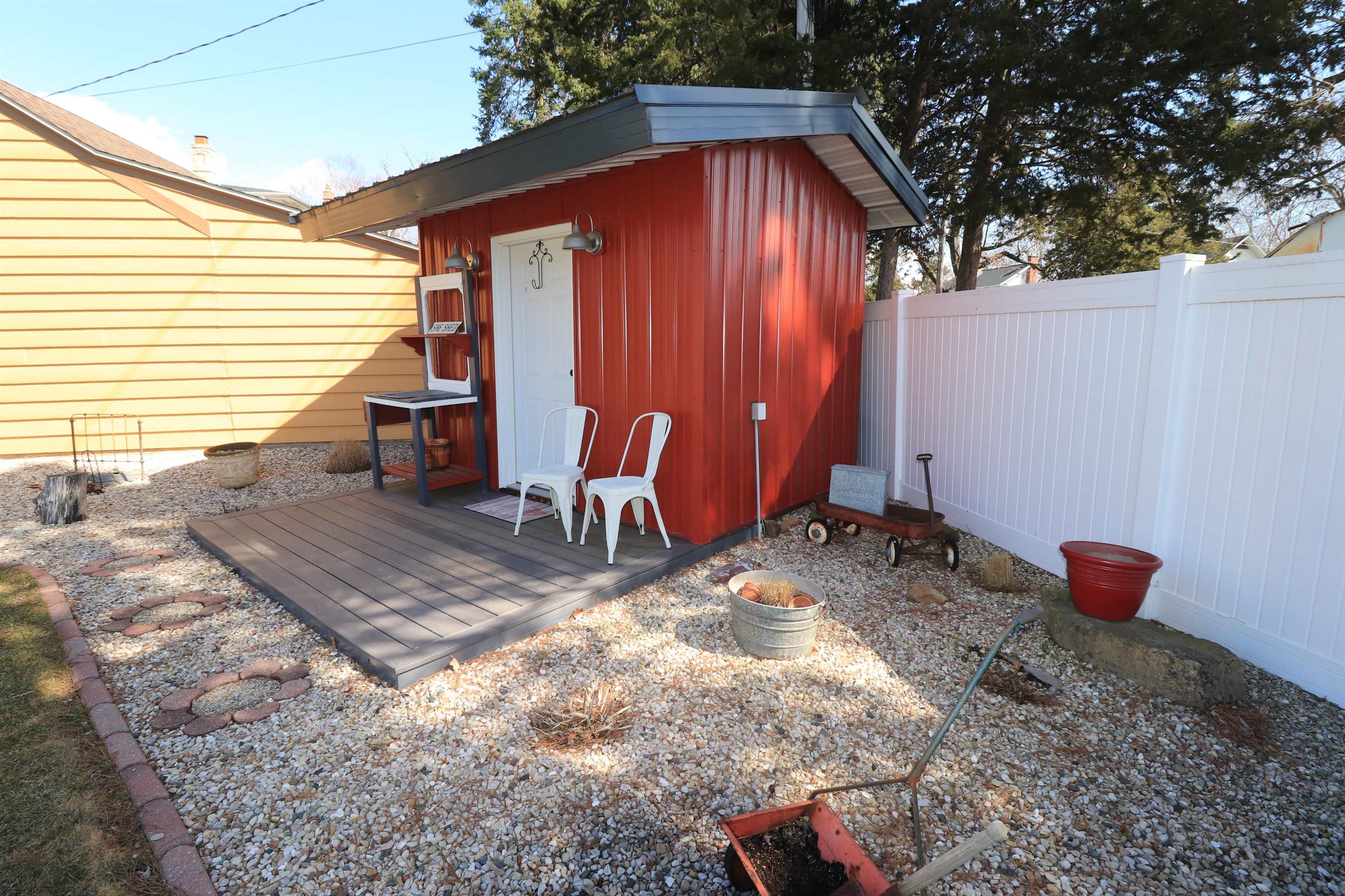 1332 Ruger Avenue