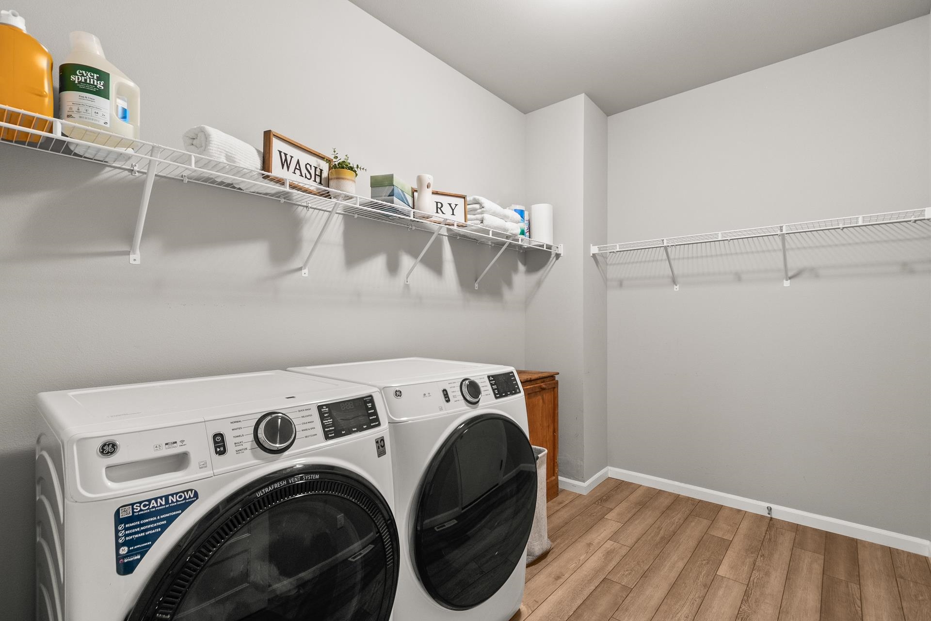 3707 N Hill Point Road