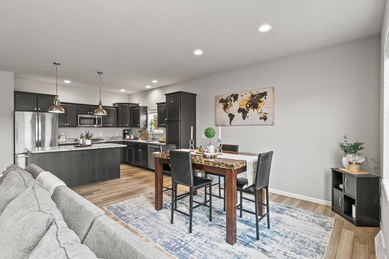 3707 North Hill Point Road