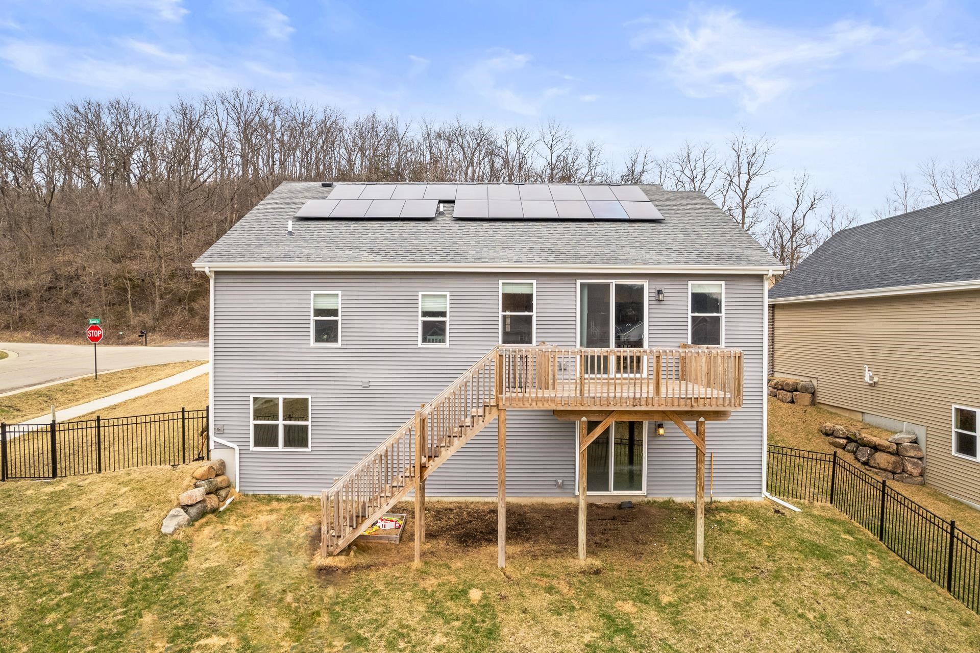 3707 N Hill Point Road