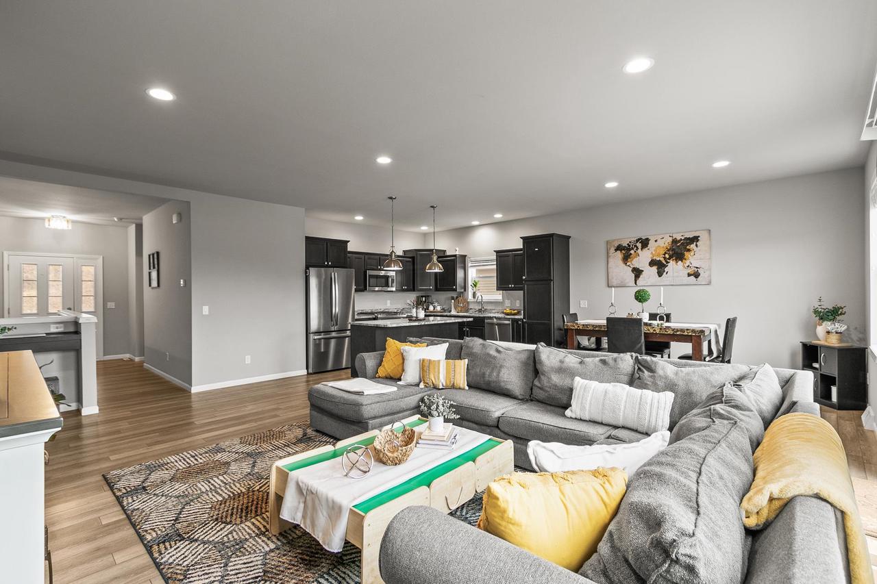 3707 North Hill Point Road