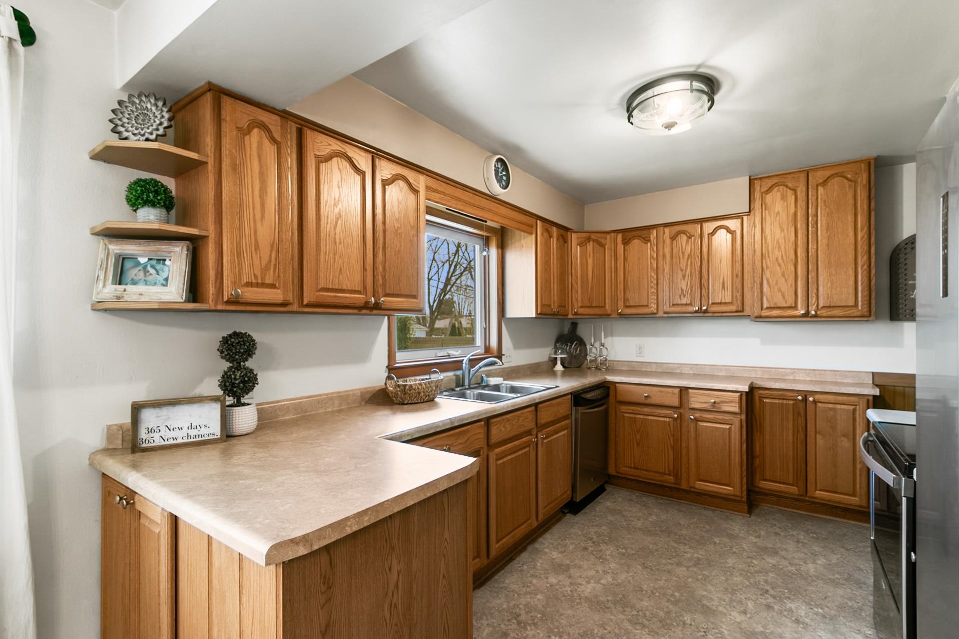 644 Farwell Drive