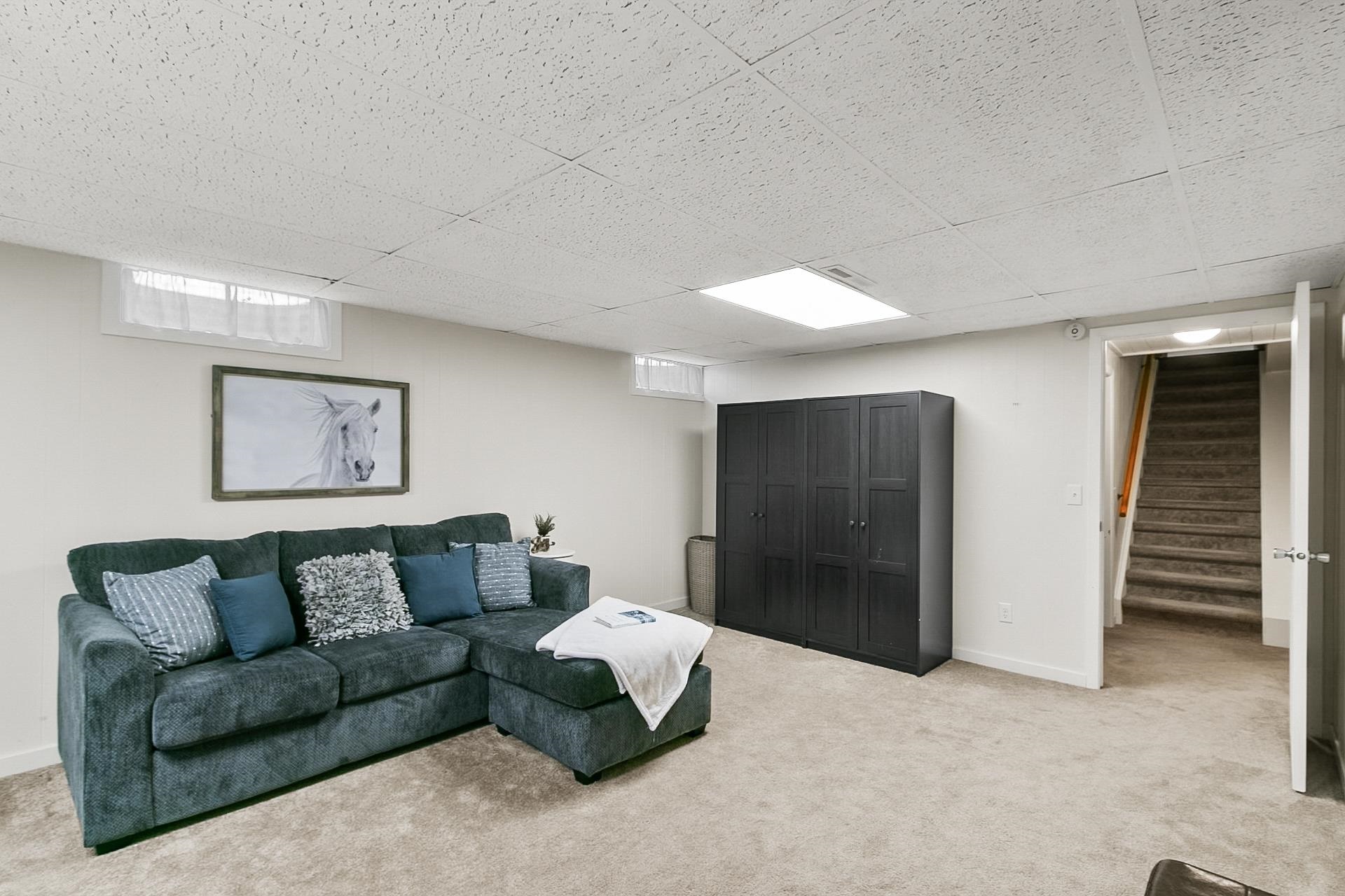 644 Farwell Drive
