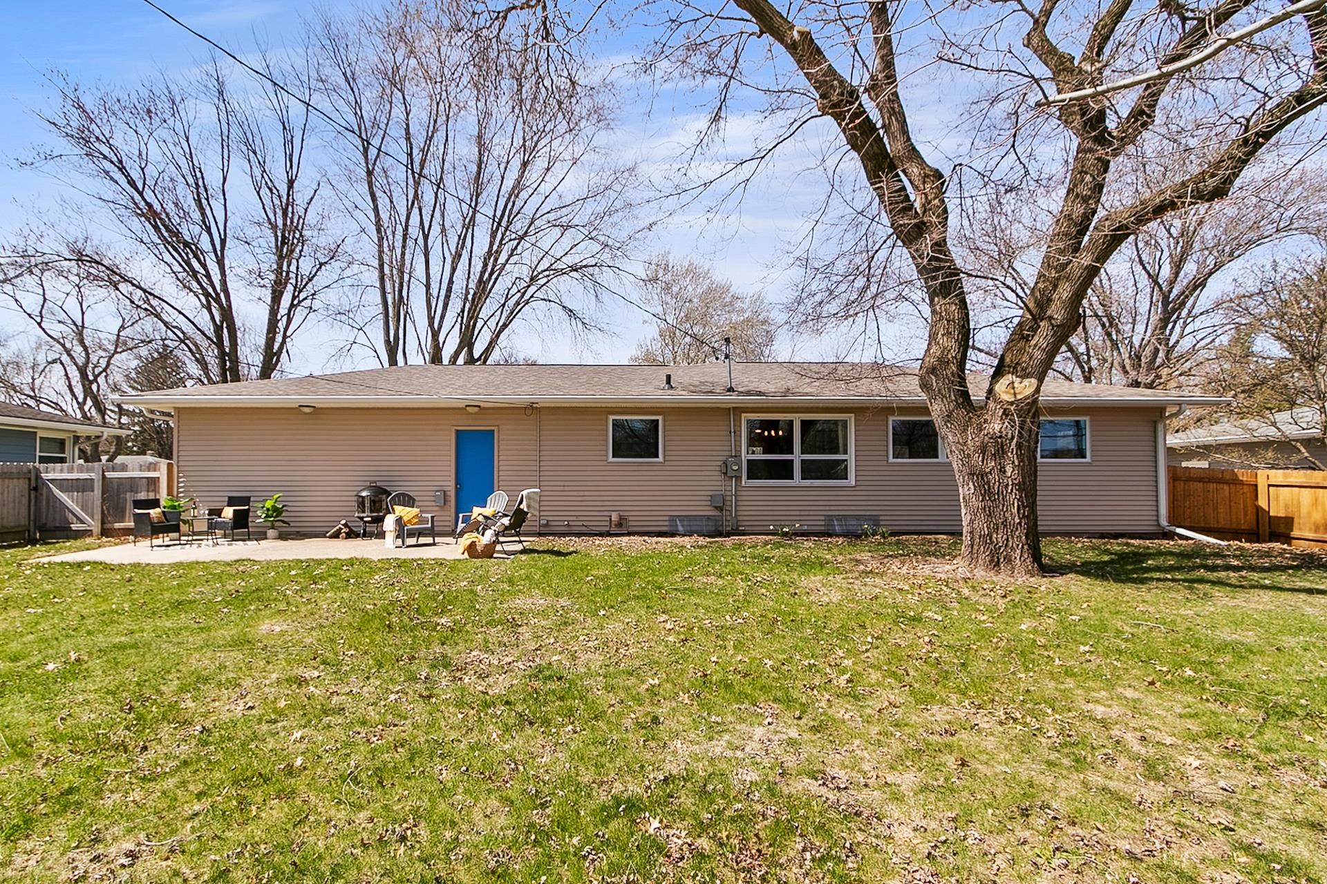 644 Farwell Drive