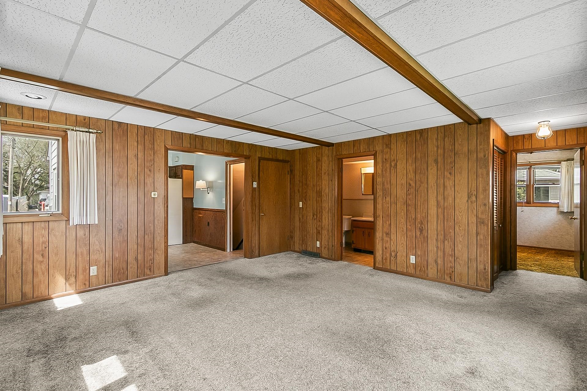 736 Eisenhower Avenue