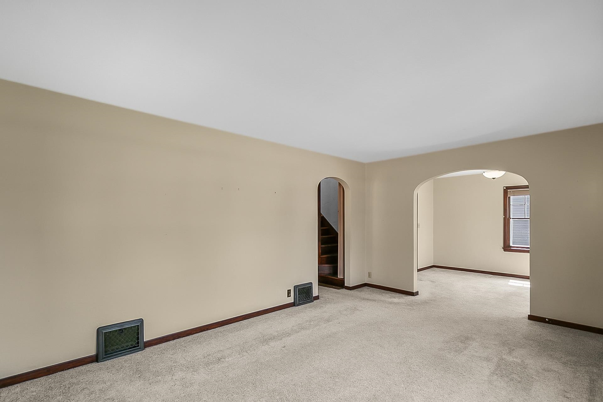 736 Eisenhower Avenue