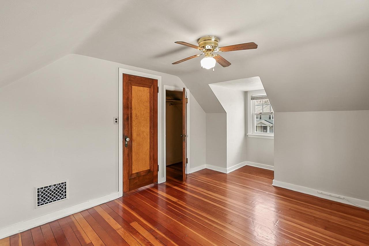 736 Eisenhower Avenue