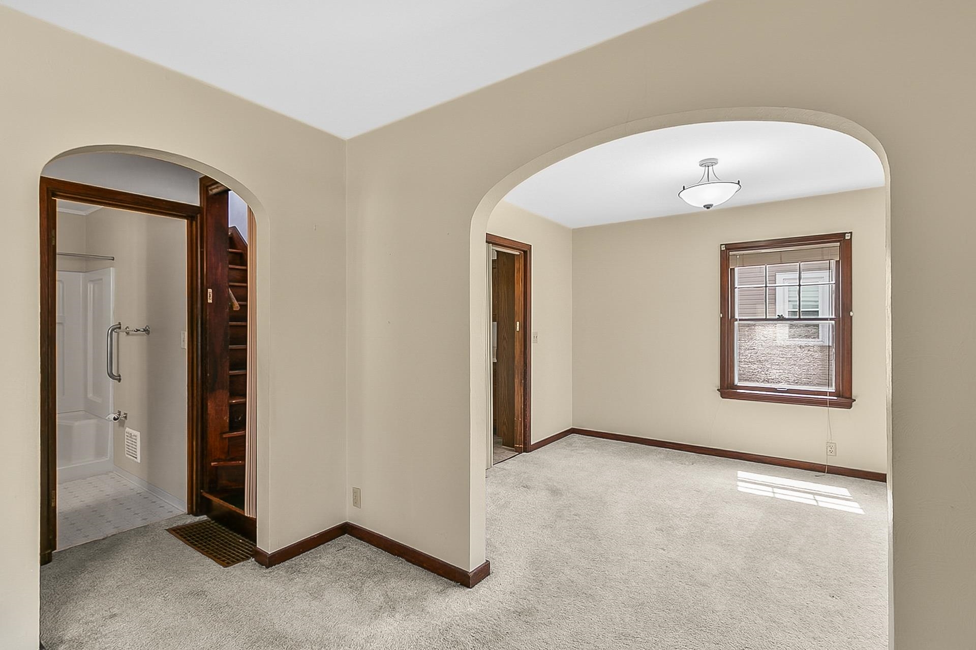 736 Eisenhower Avenue