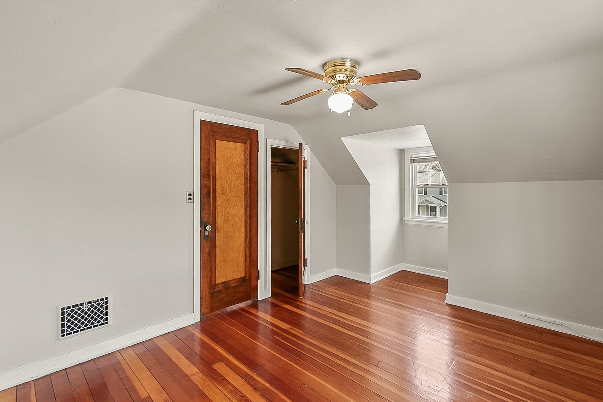 736 Eisenhower Avenue