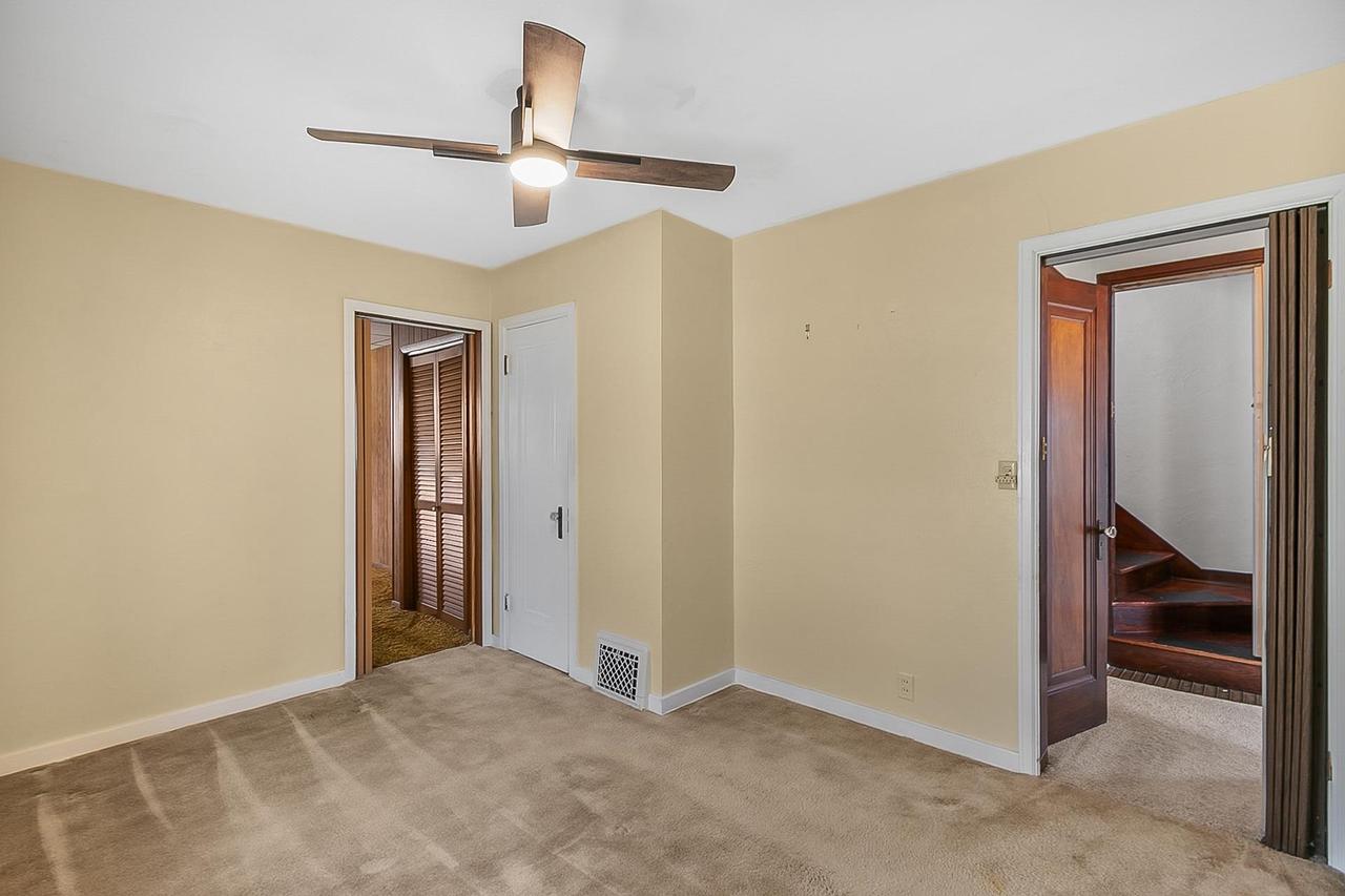 736 Eisenhower Avenue