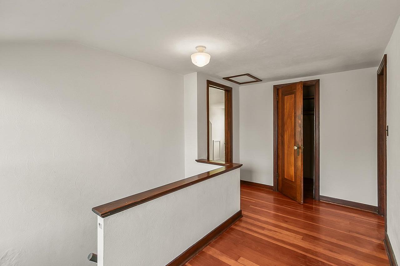 736 Eisenhower Avenue