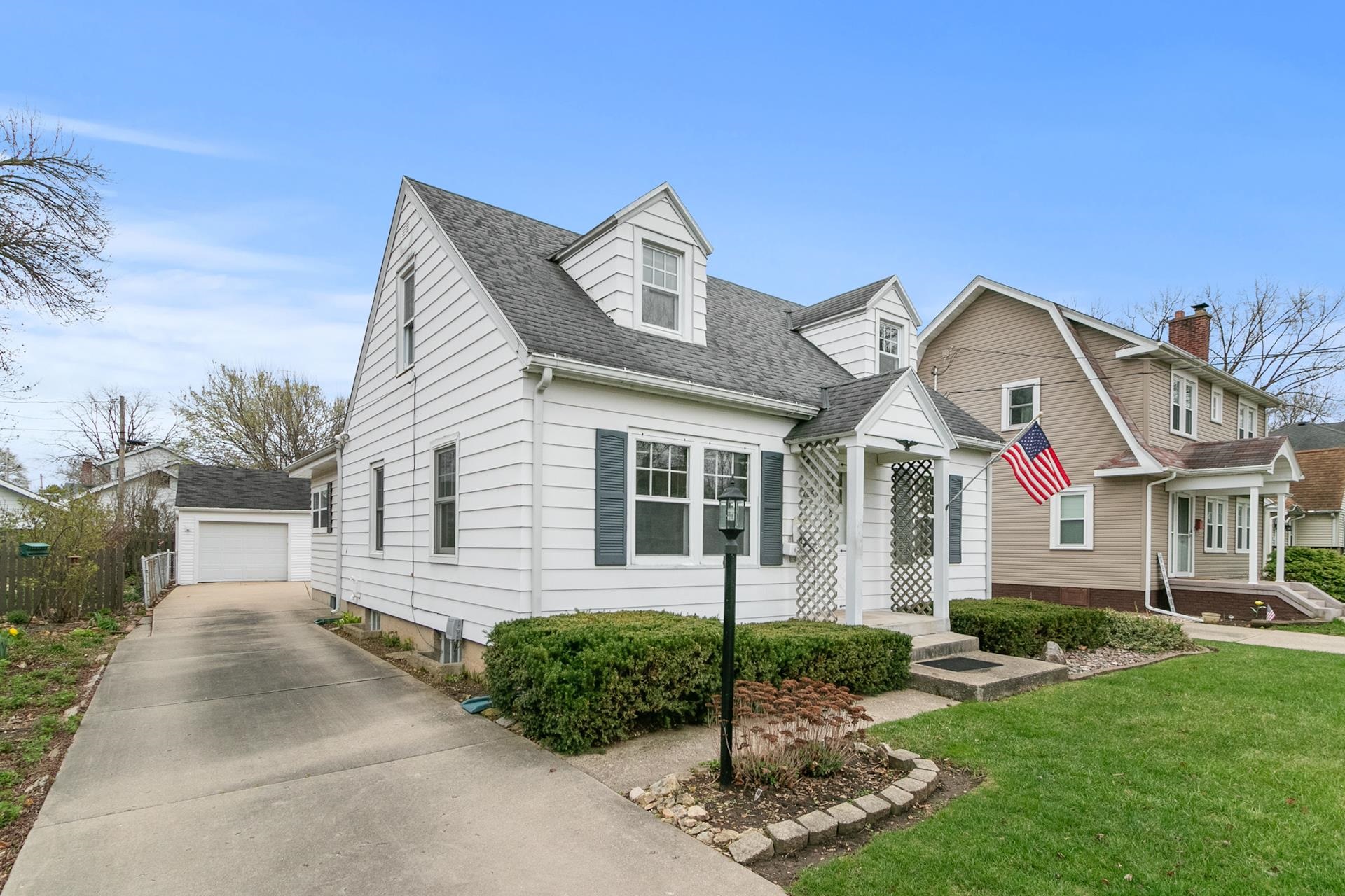 736 Eisenhower Avenue